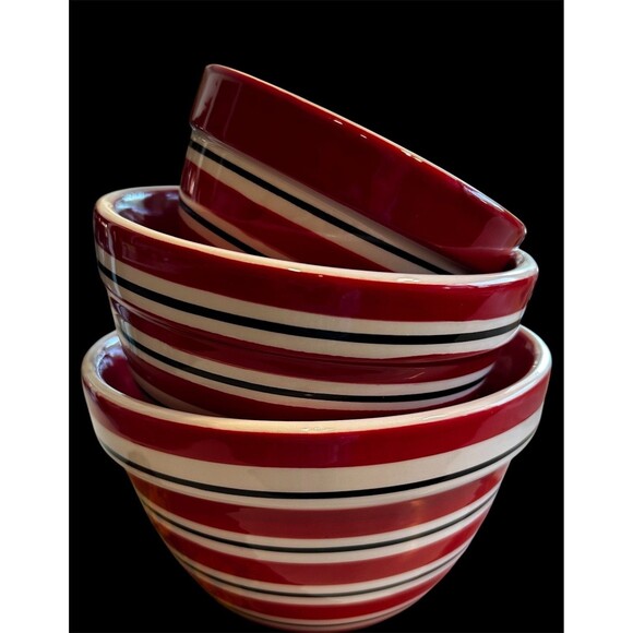 Terramoto Ceramic Nesting Set of 3 Bowls Red White Black Stripes Christmas - Picture 6 of 6